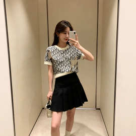 南油女装CD家26夏新款圆领套头针织衫字母提花简约复古时尚风上衣