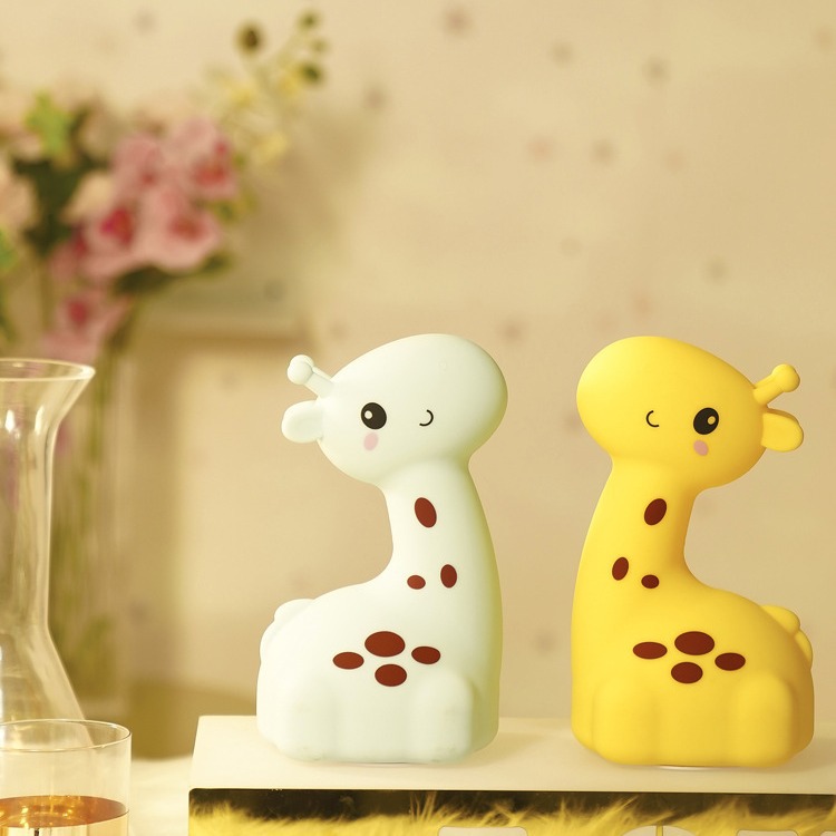 Giraffe Pat Nachtlampje Lichtgevend Speelgoed Creatief Cadeau Nachtlampje voor Naast het Bed Pat Nachtlampje Cartoon_voghion.com