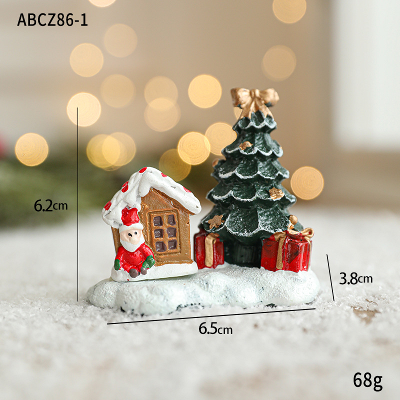 Árbol de Navidad pequeña casa de nieve