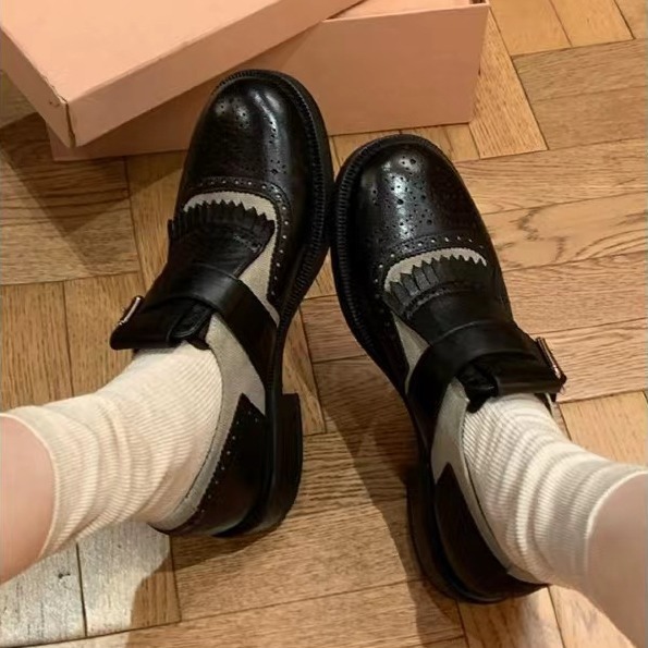 Grava madre tallada con los zapatos de cuero Bloc 2025, otoño nuevo retrógrado británico Oxford Monk zapatos para mujeres