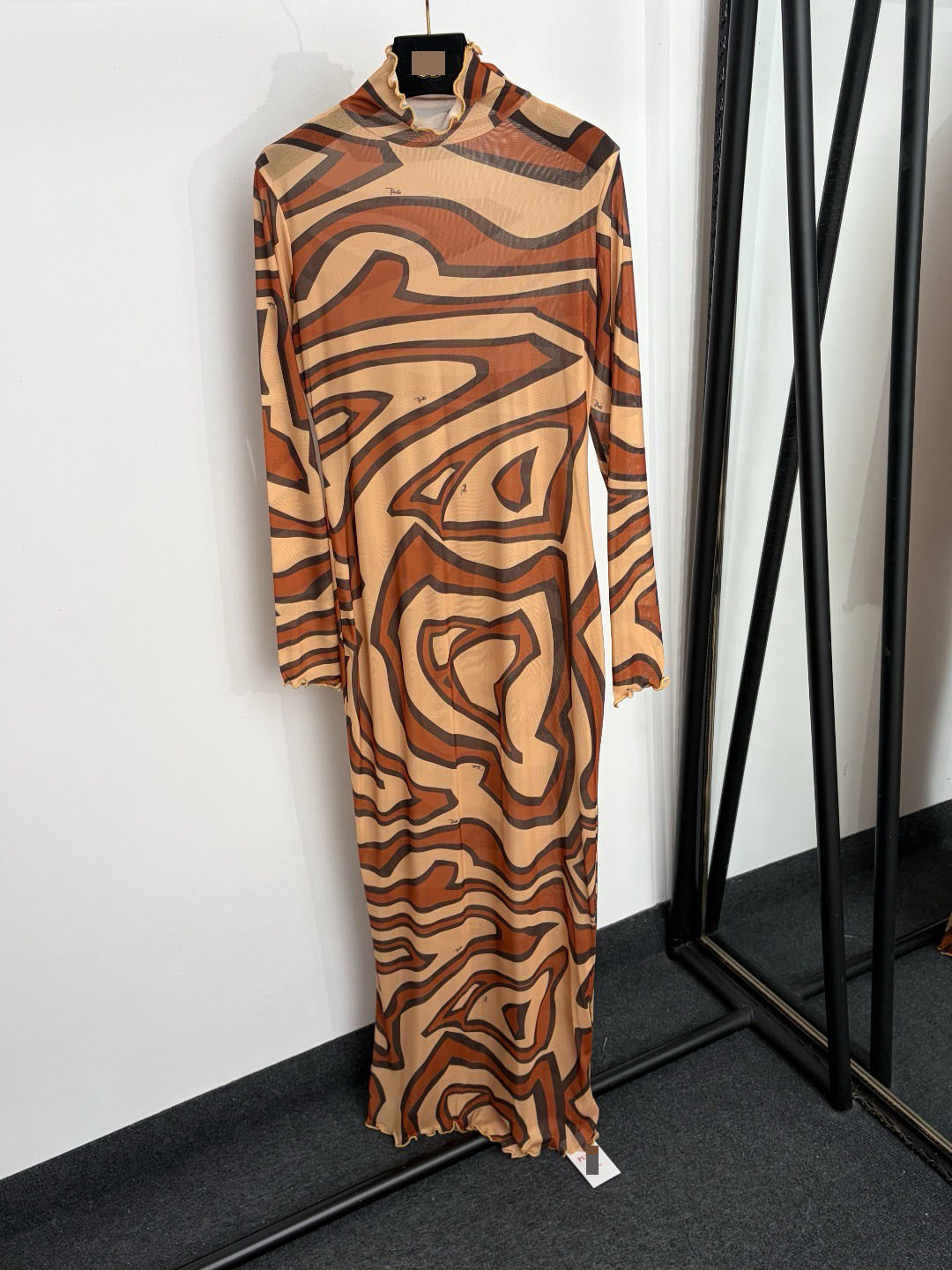 Irregular Color Block Print, Half-High Collar, Slim-Fit Brand Logo Long-Sleeve Dress_ecoleips.com