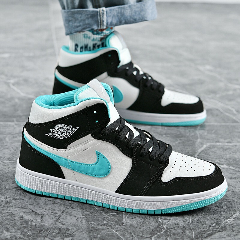 Aj Men's High-Top Shoes Guo Ailun Air Force One Sports Sneakers Aj1 Black and White Panda Men's and Women's Shoes with Friction Sound