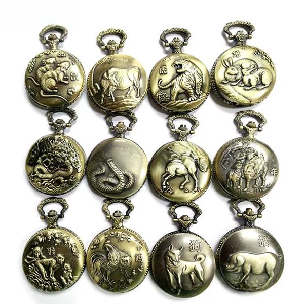 Vintage Twelve Zodiac Pocket Watch from the Source Factory, Commemorative Flip-Top Necklace Watch with Hollow Large Dial for Seniors