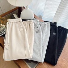 米白色加绒加厚运动裤子女秋冬季2024新款宽松束脚哈伦休闲棉卫裤
