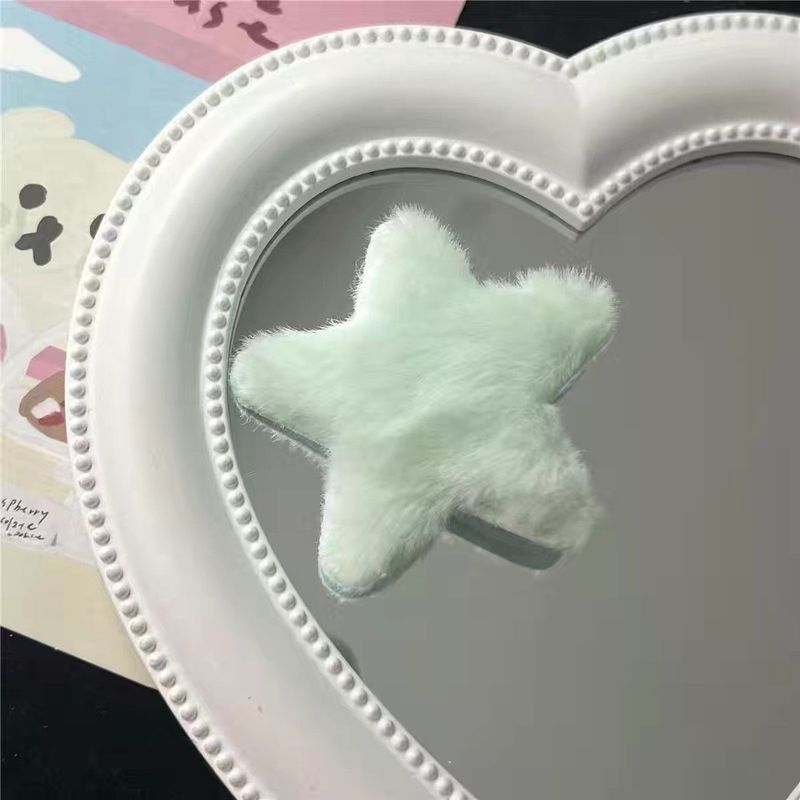 シンプルな五角星のぬいぐるみのヘアピンが可愛いです。|undefined