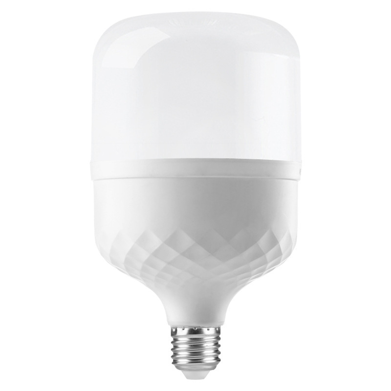 Fabricantes al por mayor de lámparas de LED tres lámparas de ahorro de energía e27 bombillas de tornillo de iluminación doméstica alta luz rica y guapo lámparas de bombillas