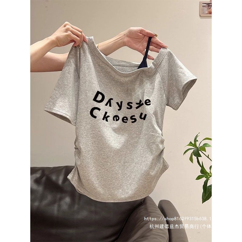American retro letter print off-shoulder short-sleeved T-shirt for women, new summer style, faux two-piece camisole patchwork slim fit top.