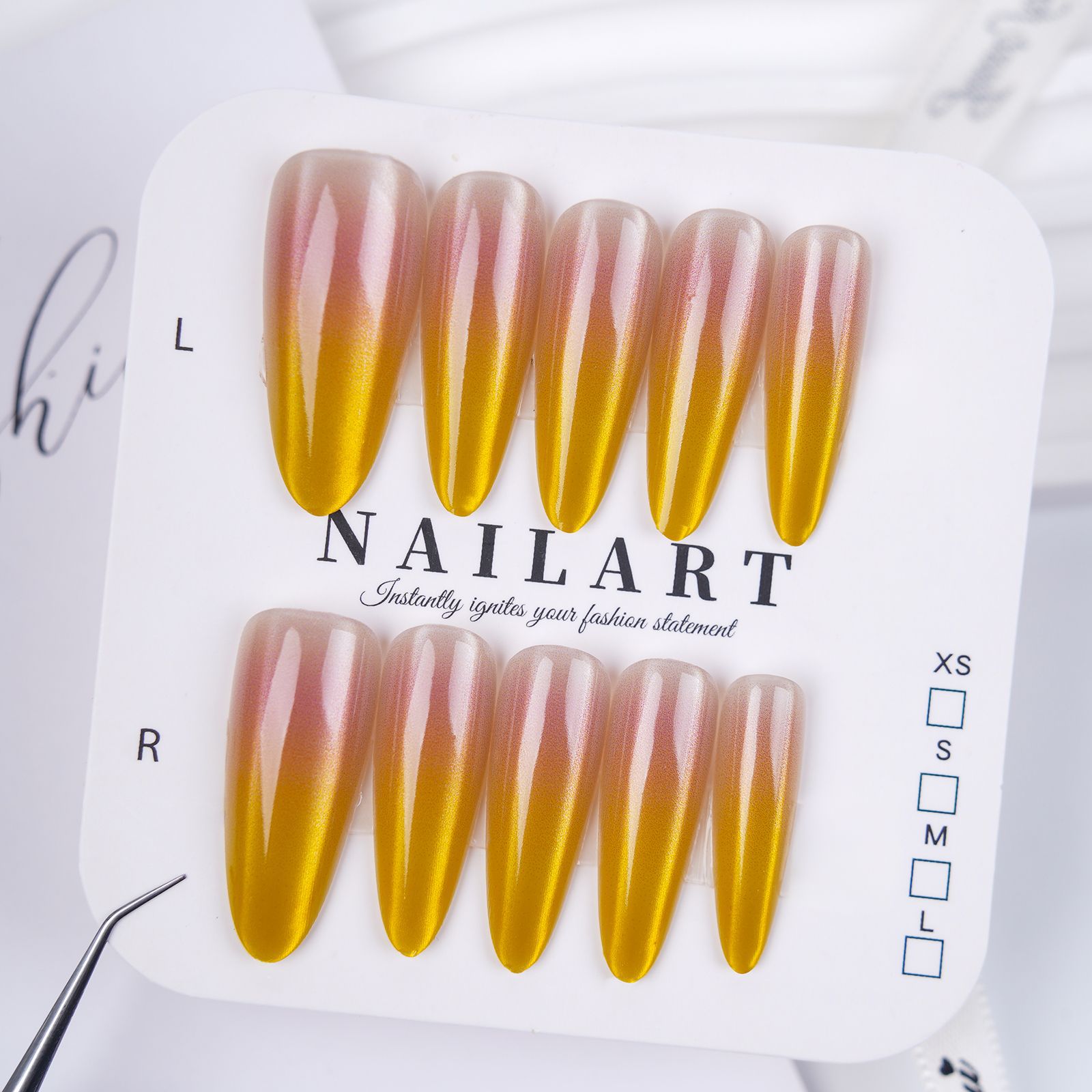 10 piezas decodificadas en línea estilo rojo temperamento alto poco fragante estilo francés in se siente la atmósfera blanca de las uñas hechas a mano