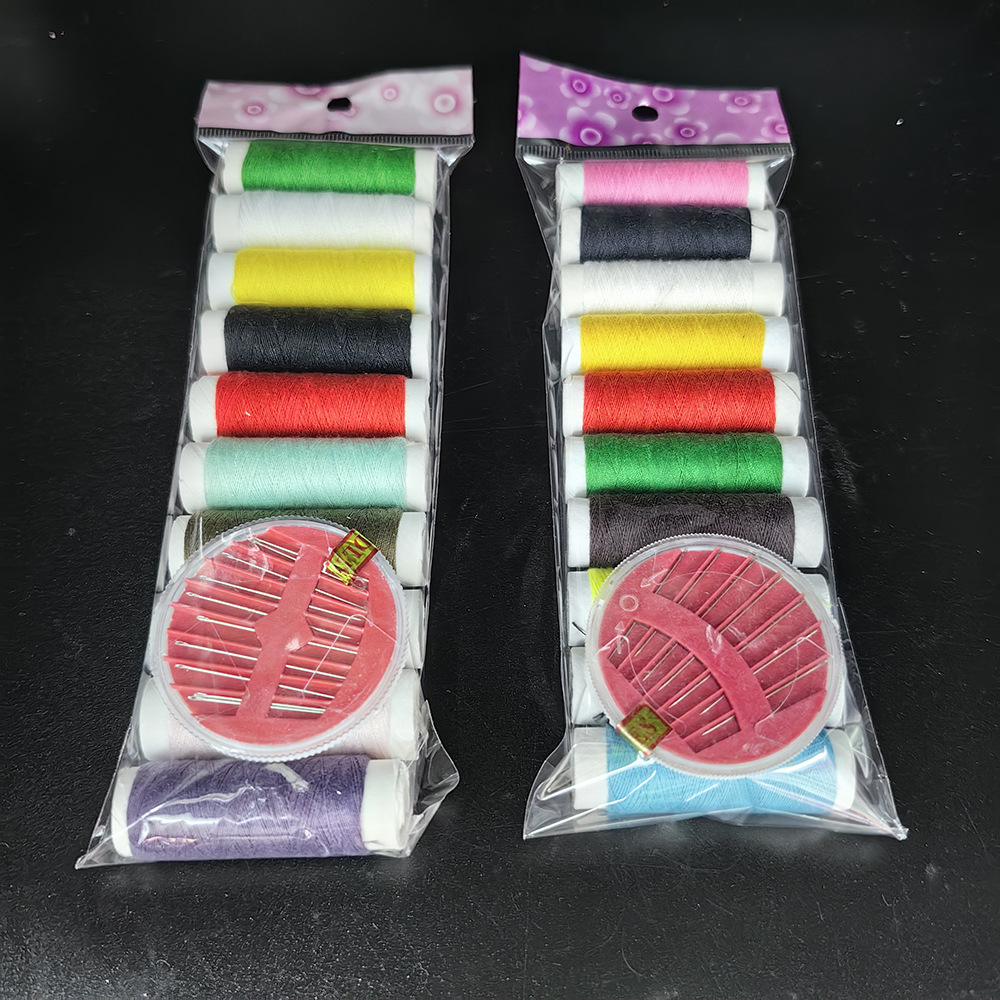 Fábrica de venta al por mayor de sutura de mano doméstica hilo de coser pequeño rollo de poliéster hilo de coser herramientas de reparación con tijeras