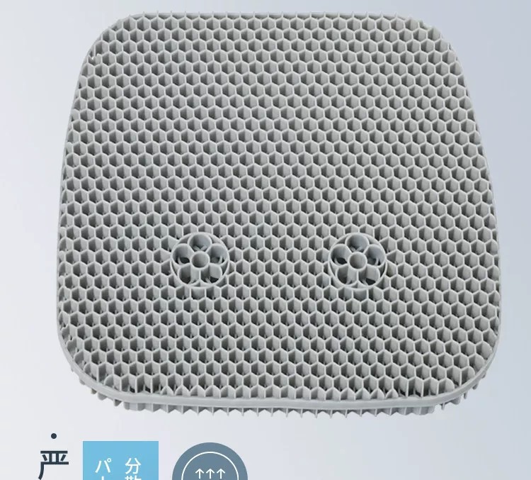 Thickened car seat cushion, summer honeycomb gel ice silk universal office seat cushion, silicone breathable cooling pad for trucks