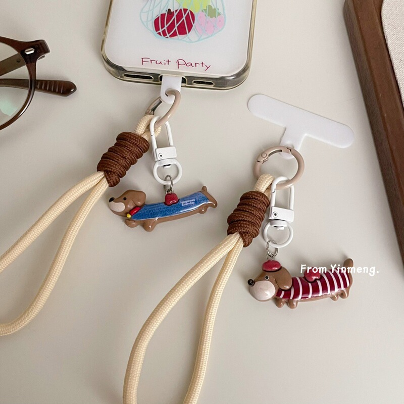 New Product Launch: Creative and Cute Realistic Milk Coffee Keychain Pendant, Short Wrist Accessory, Wholesale