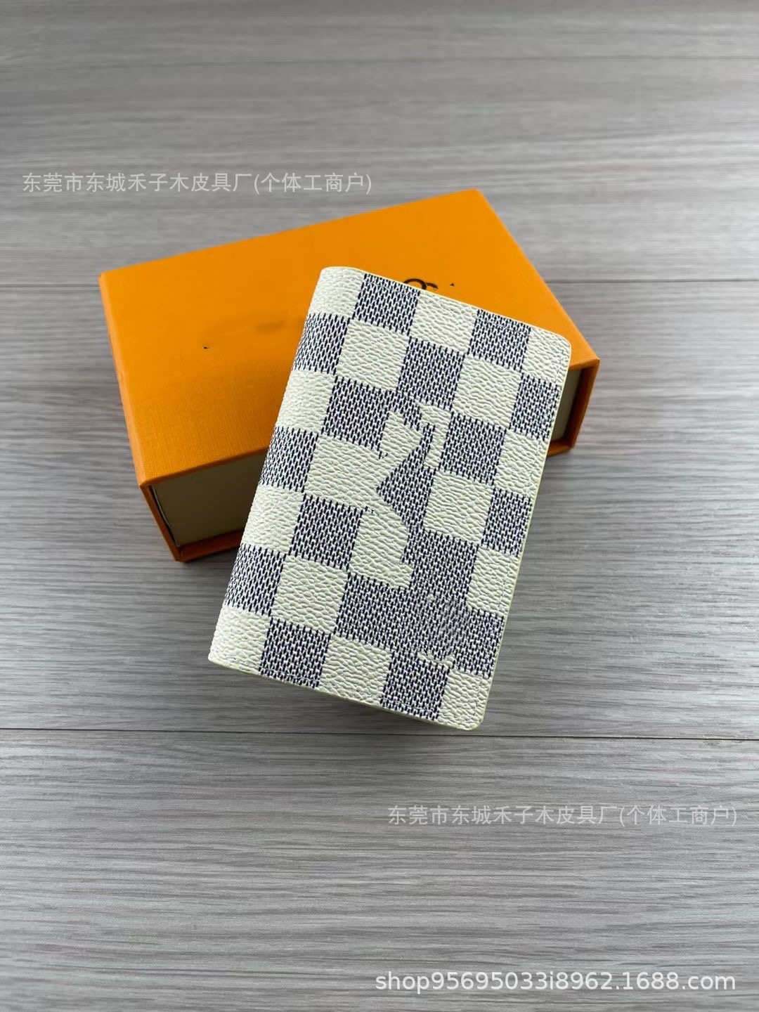 欧洲经典外贸钱包时尚爆款老花格子短款高品质护照本卡夹零钱卡包