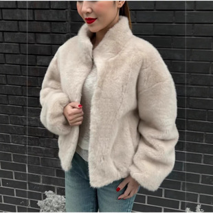 �W��Ůʿ���Ië�q��ɫ�h��Ƥ�����ך��|�«H��ë�̿����׺���}
