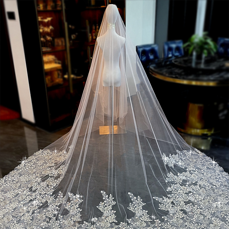 thumbnail image 1 of Boda vestido de novia velo sentido avanzado industria pesada bordado de cuentas cola larga velo grande accesorios para fotos de boda 3,5 metros de largo y 3 metros de ancho, 1 of 2