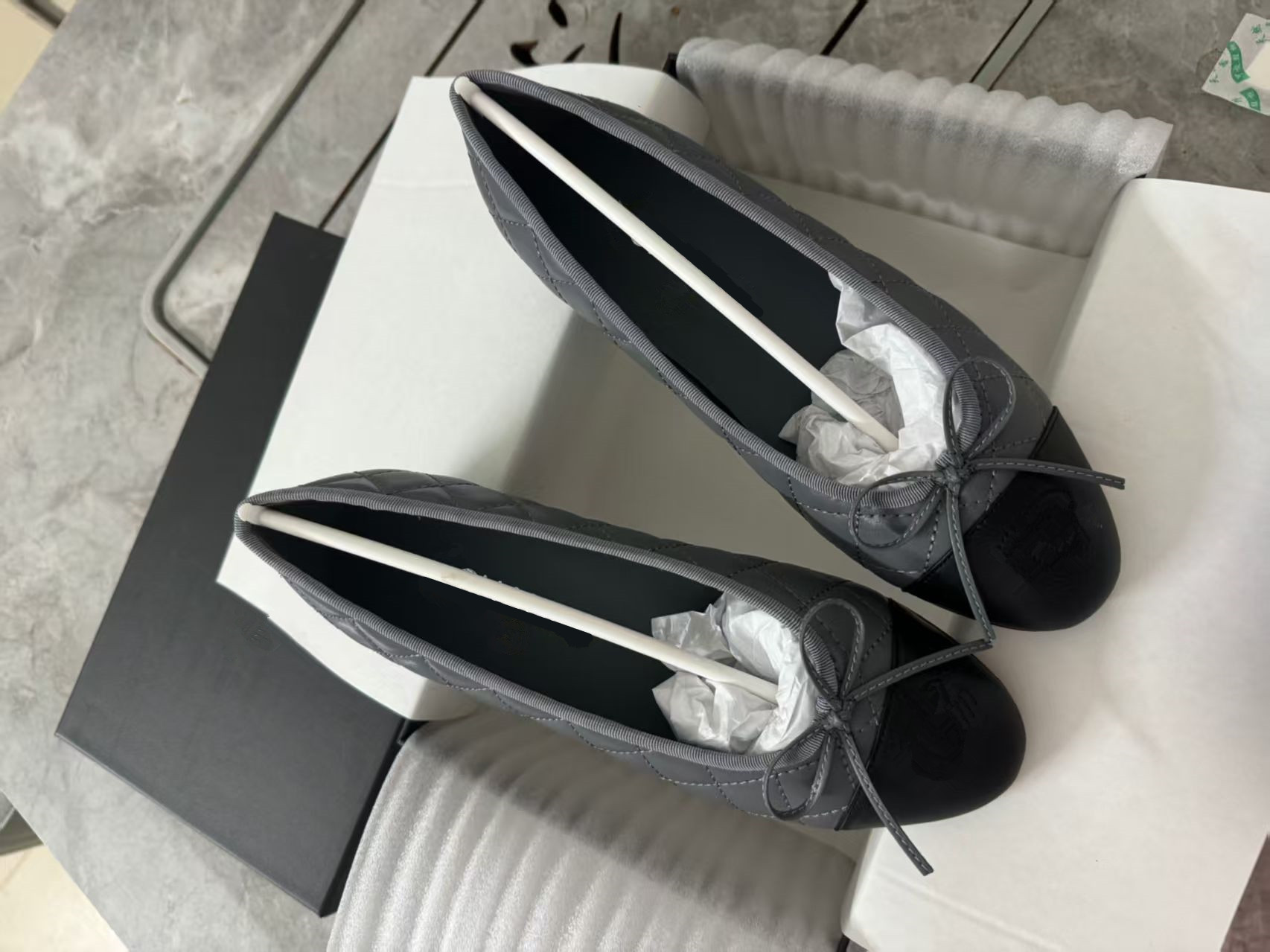 다이아몬드 그레이(정확한 로고)