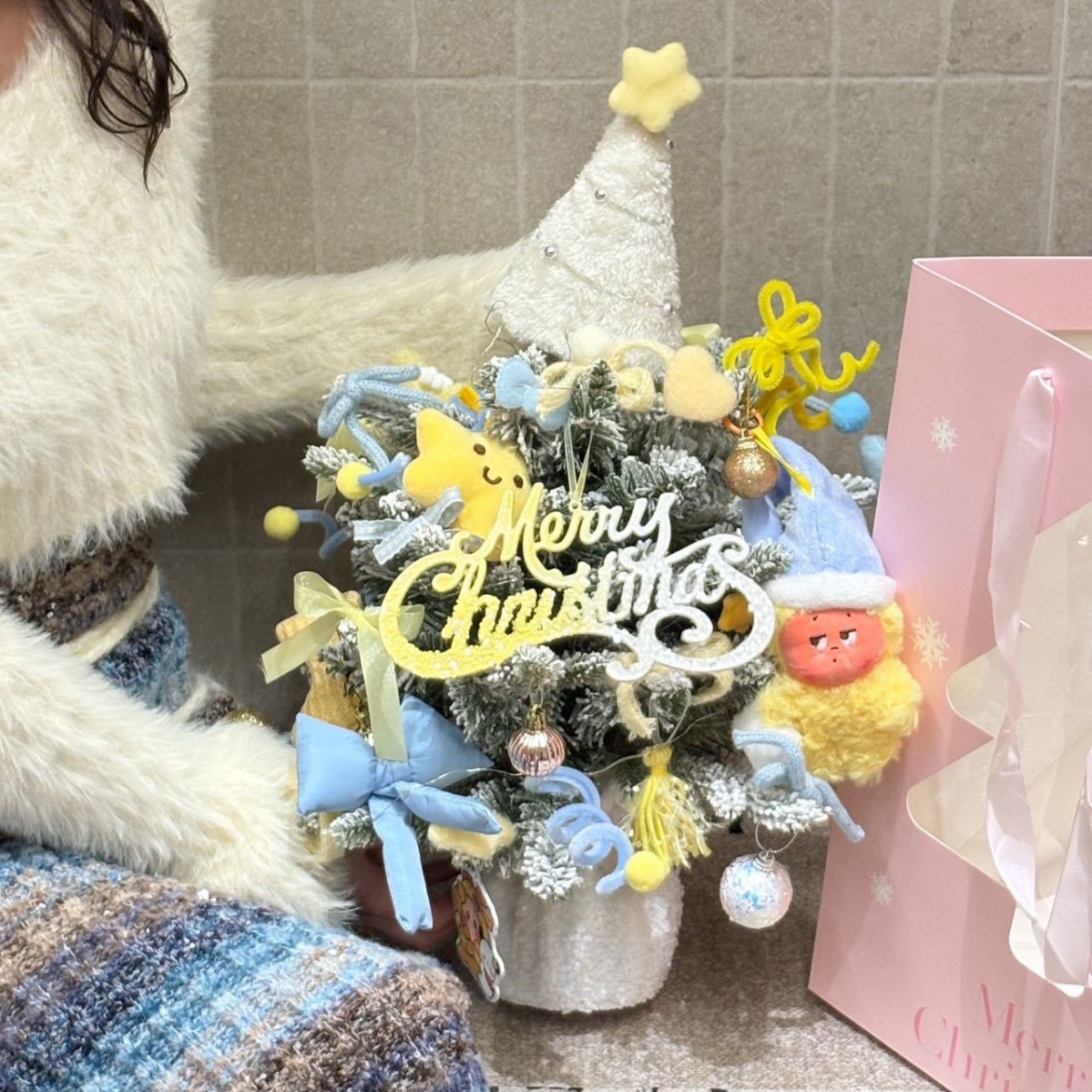 완성된 선물 상자 스타맨 오르골 크리스마스 트리 (완성된 전체 높이 약 50cm)