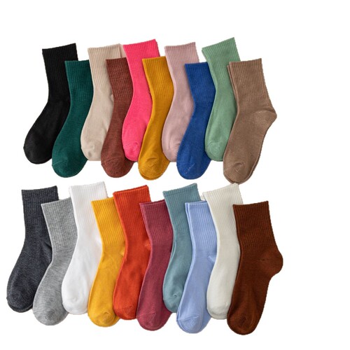 Zhuji Datang manufacturers wholesale cross-border Temu colored boat socks medium tube socks European and American trend men's socks in stock