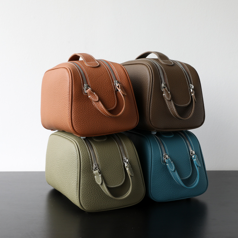 Leather cosmetic bag