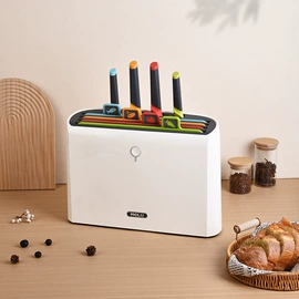 砧板、菜板;保鲜盒、饭盒;便携餐具