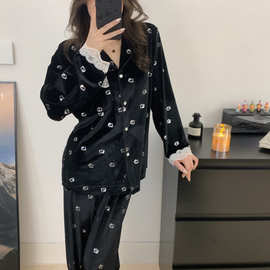 秋冬新款睡衣女金钻绒甜美时尚休闲宿舍可外穿宽松简约家居服套装
