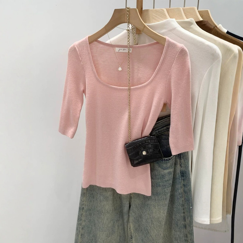 Korean-Style Women's Pink U-Neck Mid-Sleeve Knit Top, Summer 2026 New Model, Slim Fit, Elegant Five-Quarter Sleeve Korean-Style Women's Pink U-Neck Mid-Sleeve Knit Top, Summer 2026 New Model, Slim Fit, Elegant Five-Quarter Sleeve