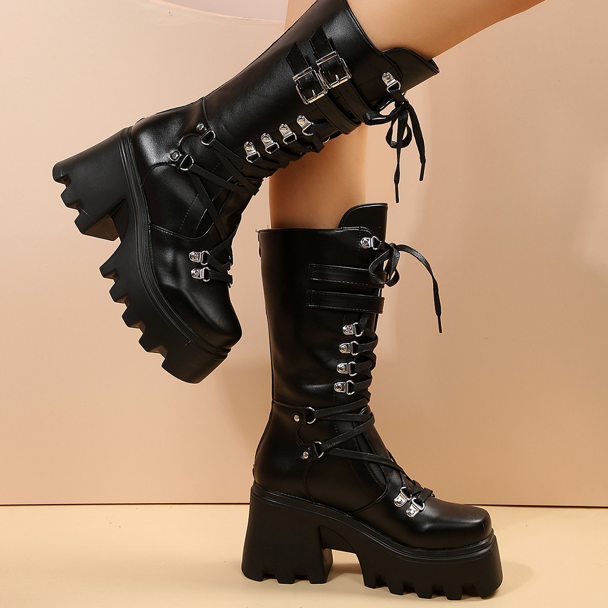 Dammeschuhe Hierscht a Wanter nei Nieten Schnürstiefelen mat déckem Absatz an der Mëtt vun der Schlaang_voghion.com