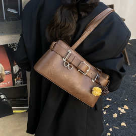 韩国小众设计皮带扣高级感单肩法棍腋下包2025秋复古大容量通勤包