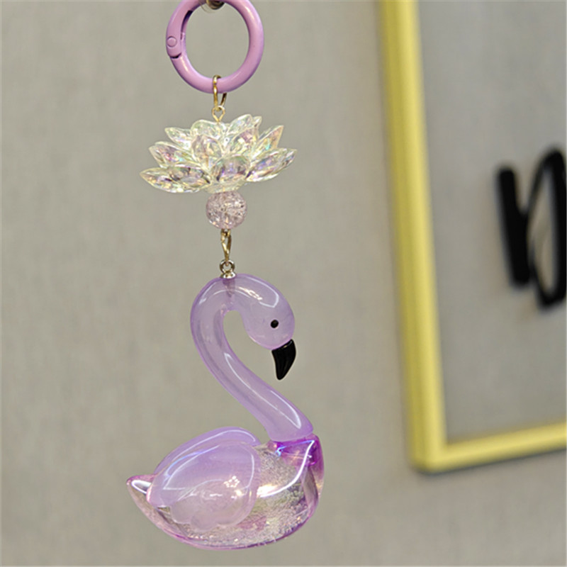 Nuevo acrílico cisne con cuentas llavero bolsos creativos colgantes pequeños regalos con cuentas frescas de color al por mayor