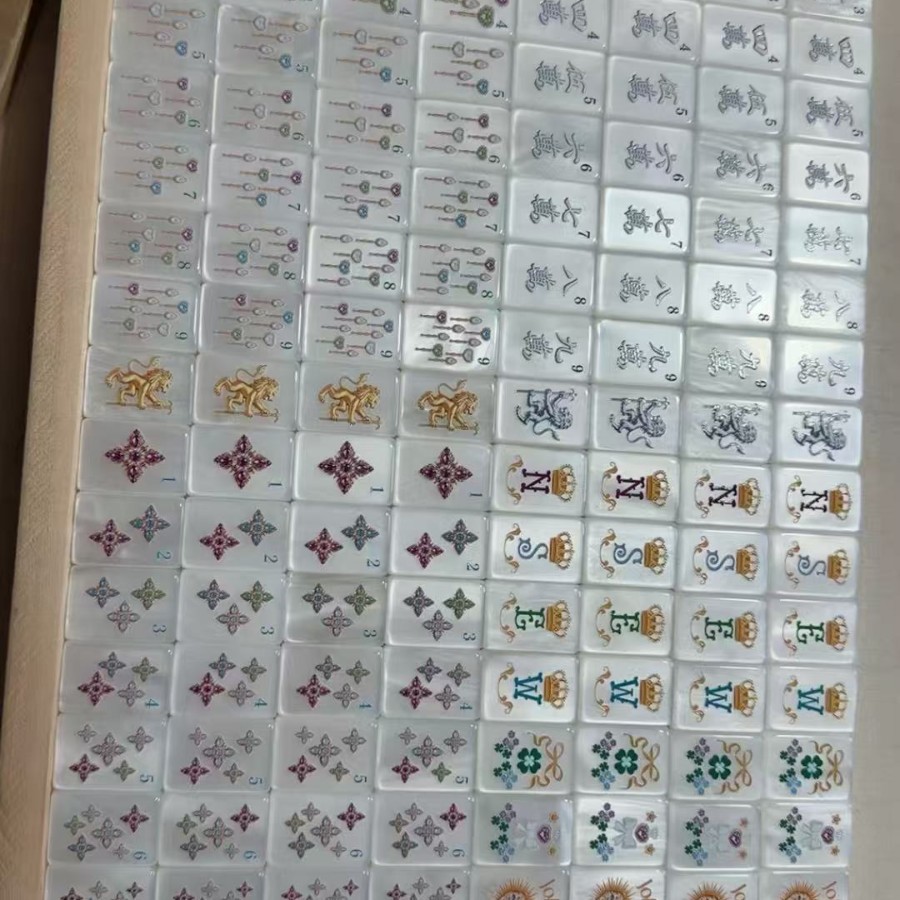 In-stock pearl shell American acrylic mahjong tiles, hand-crafted European and American mahjong tiles, portable cross-border mahjong, samples can be made according to your design