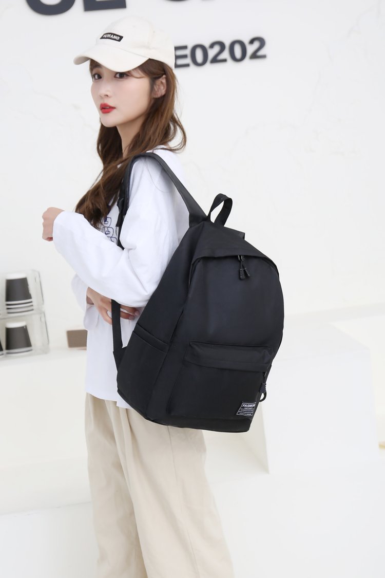 Backpack for middle school students, large-capacity urban simple travel backpack, college style fashionable computer bag, casual bag undefined