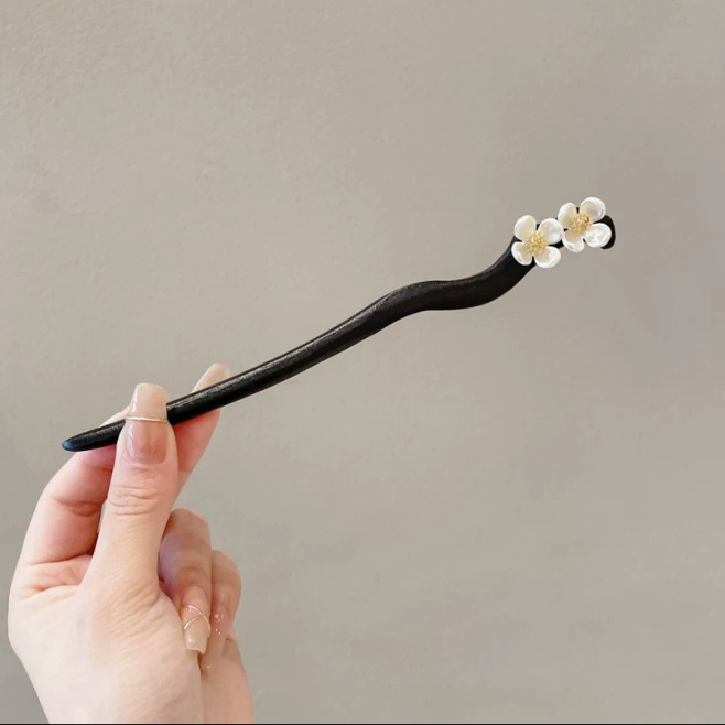 Double Plum Blossom Hairpin