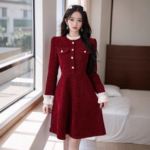 法式气质丝绒长袖连衣裙女2024秋冬新款小个子高级感收腰显瘦裙子