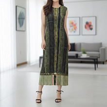 牛仔连衣裙女2024夏款外贸蓝色印花时尚褶皱垂感显瘦洋气减龄长裙