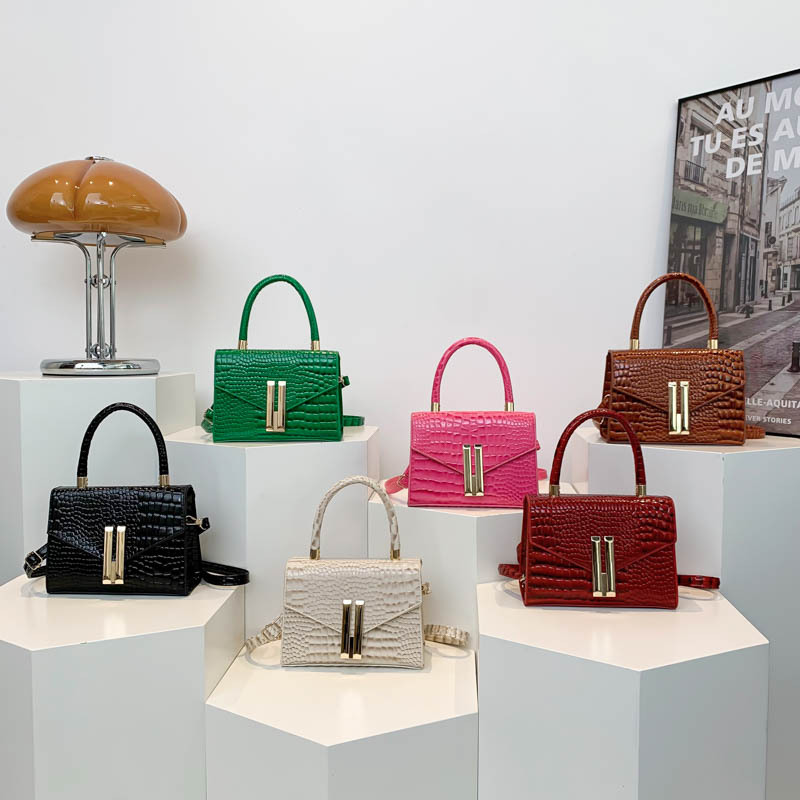 Bellissima, personalizzata, alla moda, borsa a tracolla singola lucida e alla moda da donna, modello 2024, casual e_voghion.com