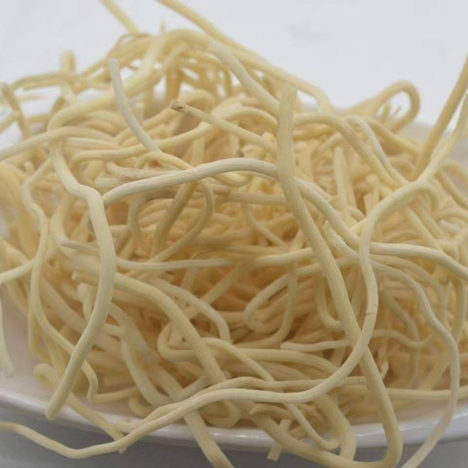 Deng Xin Cao (Juncus effusus) — Dried Unsulfured Medulla for Cooling Soups & Teas in use