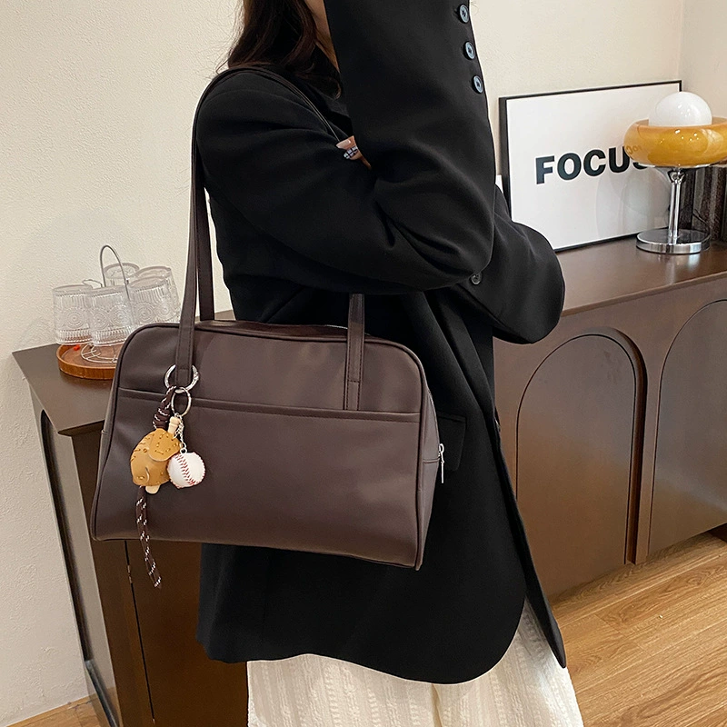 Winter retro capacious shoulder bag, extra large underarm bag