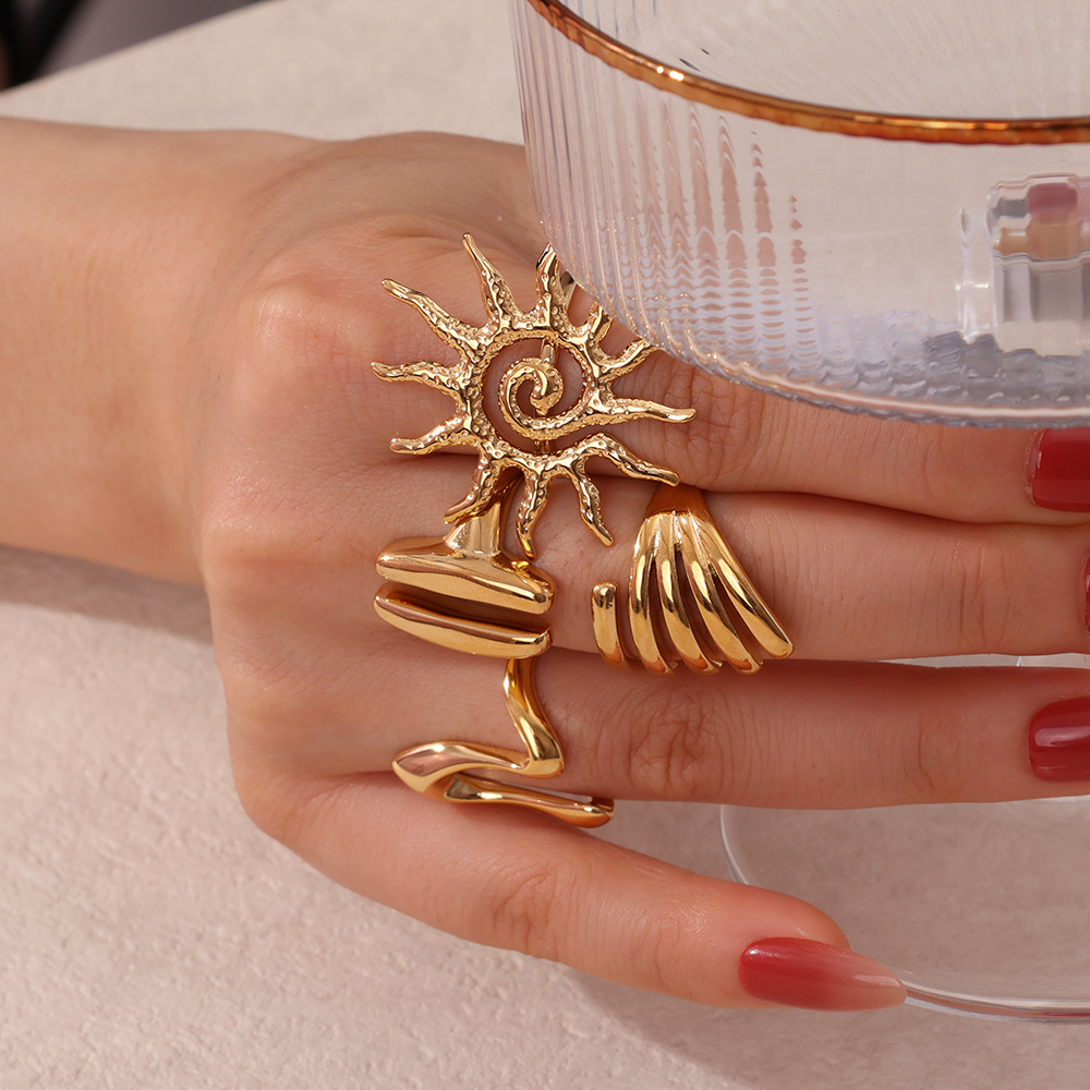 Titanium Steel Material Sun Pattern Wholesale Jewelry Vintage Style Exaggerated Sun Titanium Steel Plating Rings