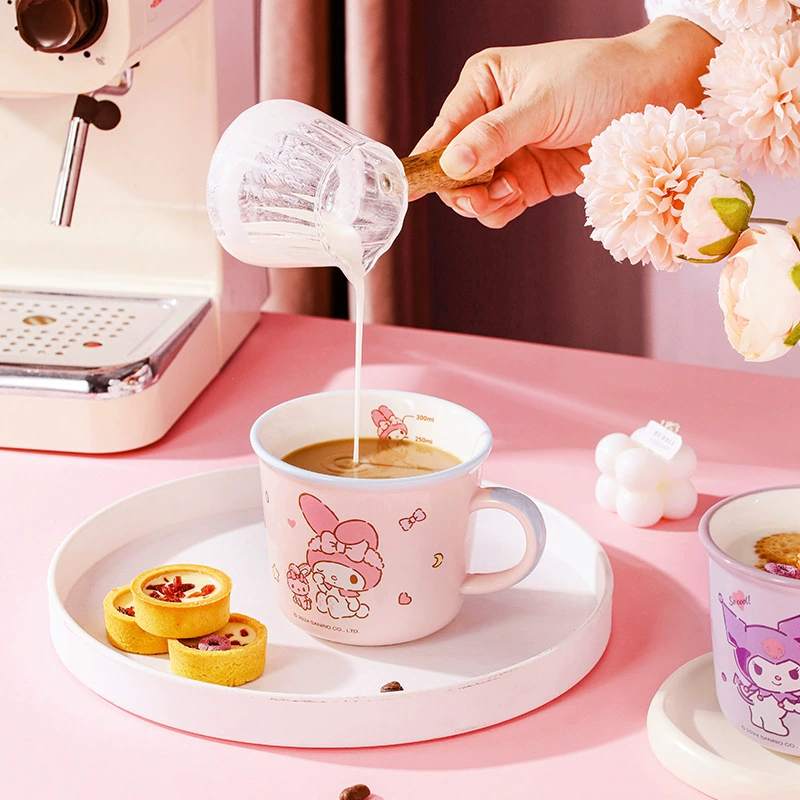 Керамическая кружка Sanrio, детская бытовая чашка для напитков с шкалой, милый дизайн,可以用于 микроволновой печи молочная кружка