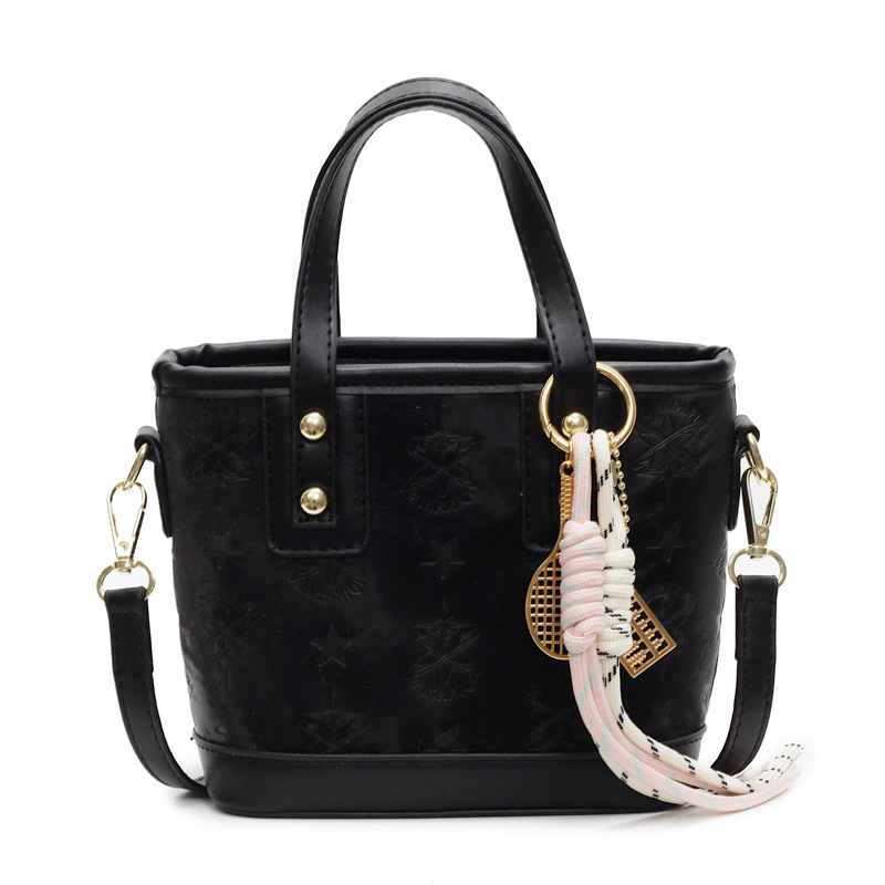 Bolso de mano popular, dama 2025, nuevo estilo de moda, bolso de hombro de color, bolso de cubo de alta calidad.