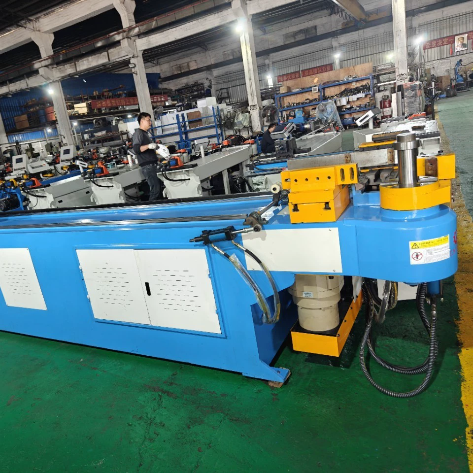 Электрический трубогиб для стальных труб, микрогибочный станок из нержавеющей стали для теплиц, трубогибочный станок для квадратных и круглых труб модели 76, закругляющий и прессовый гибочный станок.