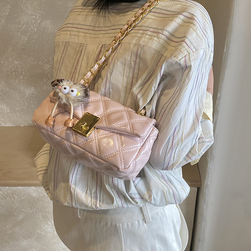 Bolso de cadena de diamante para mujeres 2026 nueva moda bolso de hombro cuadrado de textura diaria versátil bolso de mochila