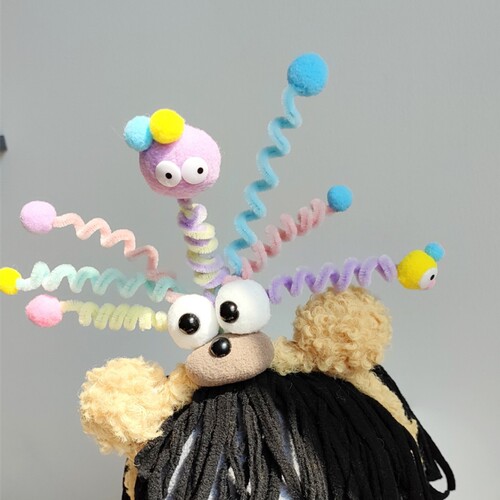 Pilom headband cute wholesale double ball sweet versatile headband Christmas plush happy cartoon little monster hairpin