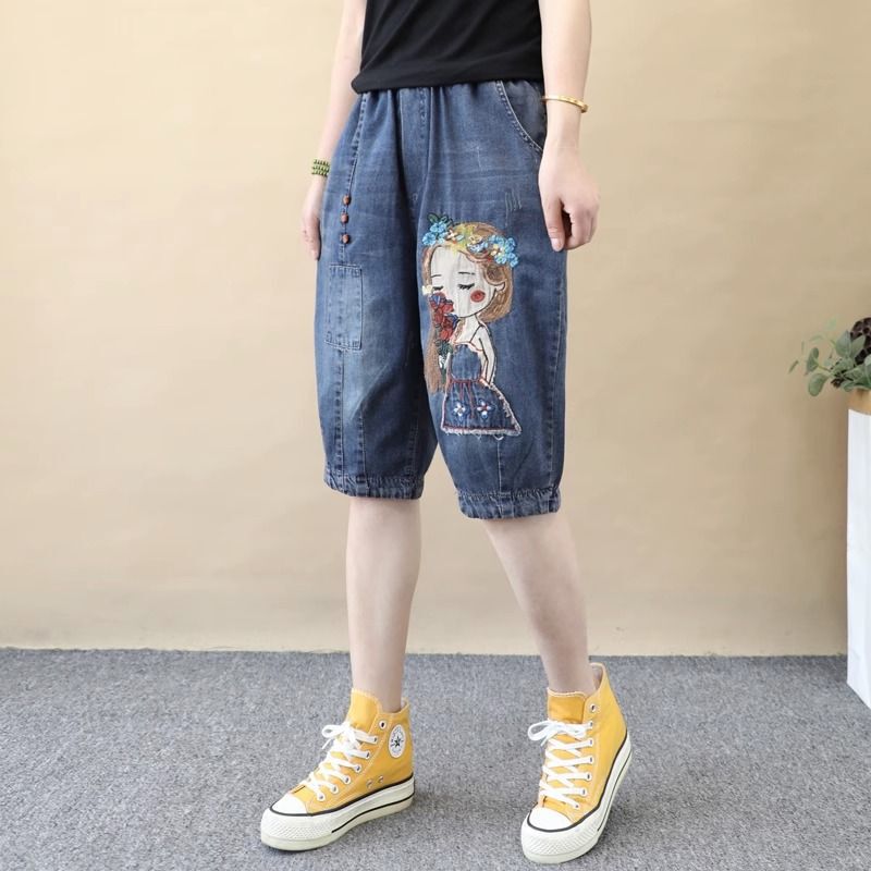 Summer Retro Ethnic Style Cartoon Girl Embroidered Denim Cropped Pants for Women, Loose Casual Jogger Mid-Length Thin Pants