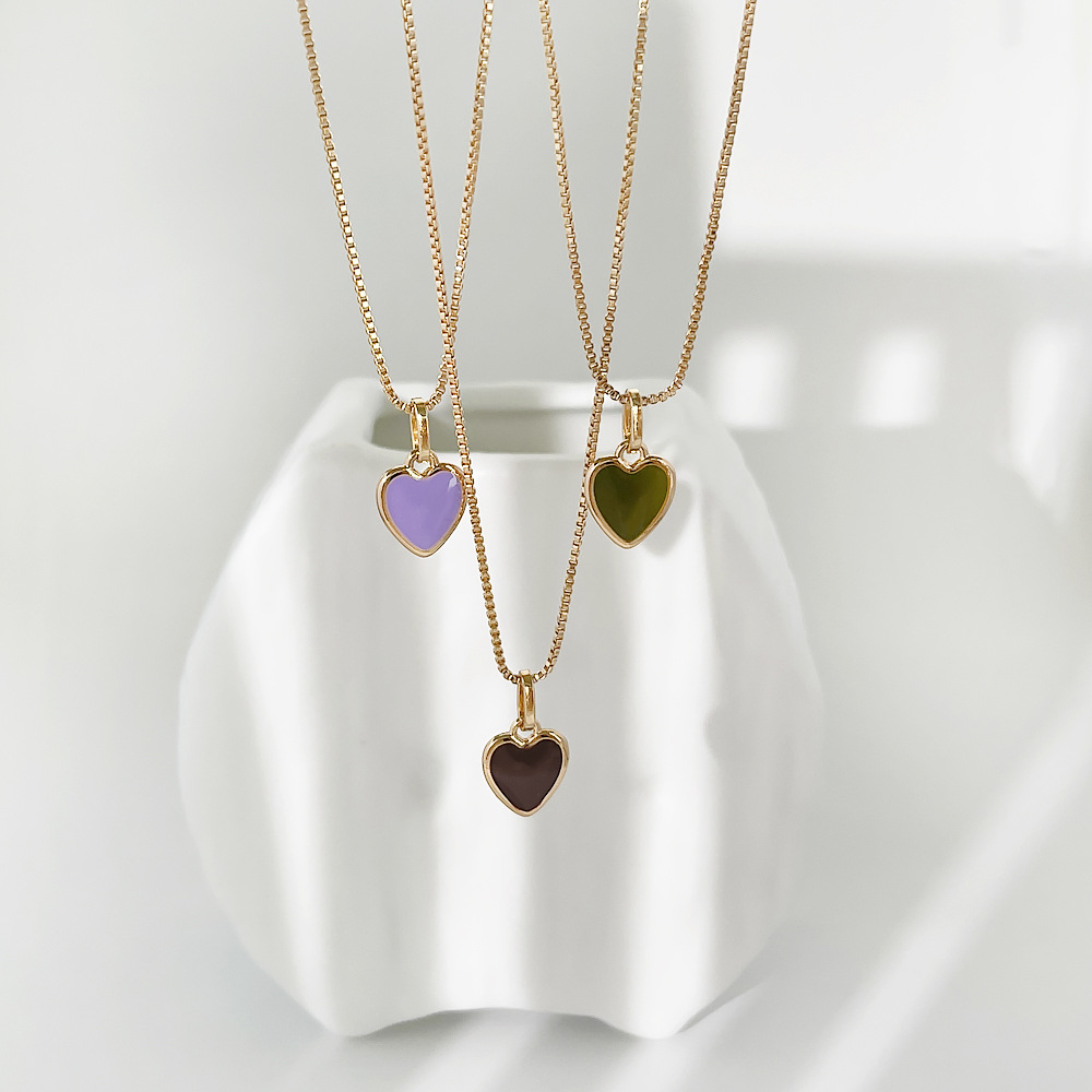 New Drip Oil Heart Shaped Simple Clavicle Women's Alloy Necklaces display picture 1