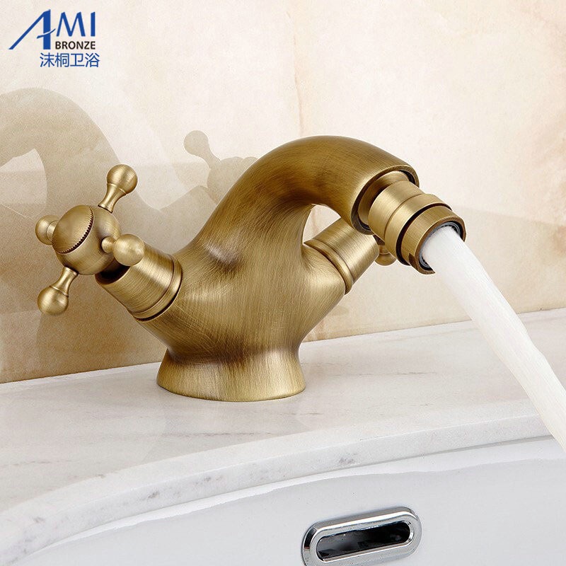 Antique-Style Dual-Handle Faucet, All-Copper Basin Faucet, Hot and Cold Bidet Faucet, Countertop Splash-Proof Bathroom Faucet Antique-Style Dual-Handle Faucet, All-Copper Basin Faucet, Hot and Cold Bidet Faucet, Countertop Splash-Proof Bathroom Faucet