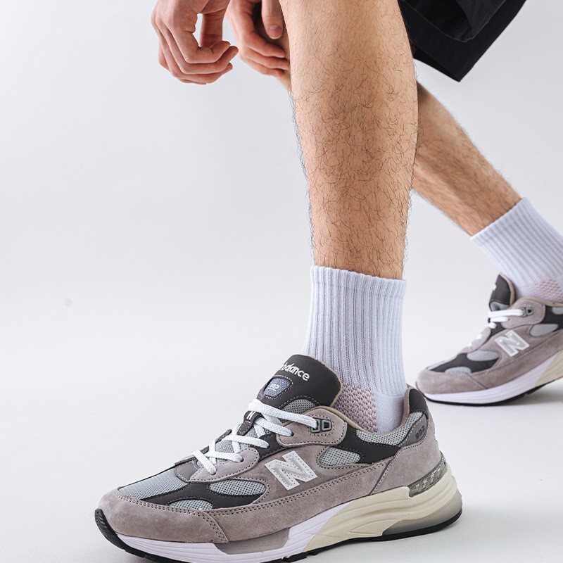 2025 Solid Color Men's Sports Wholesale Socks Men's Mid-Calf Socks Autumn and Winter Sweat-Absorbent Basketball Socks Men's Non-Slip Socks 2025 Solid Color Men's Sports Wholesale Socks Men's Mid-Calf Socks Autumn and Winter Sweat-Absorbent Basketball Socks Men's Non-Slip Socks