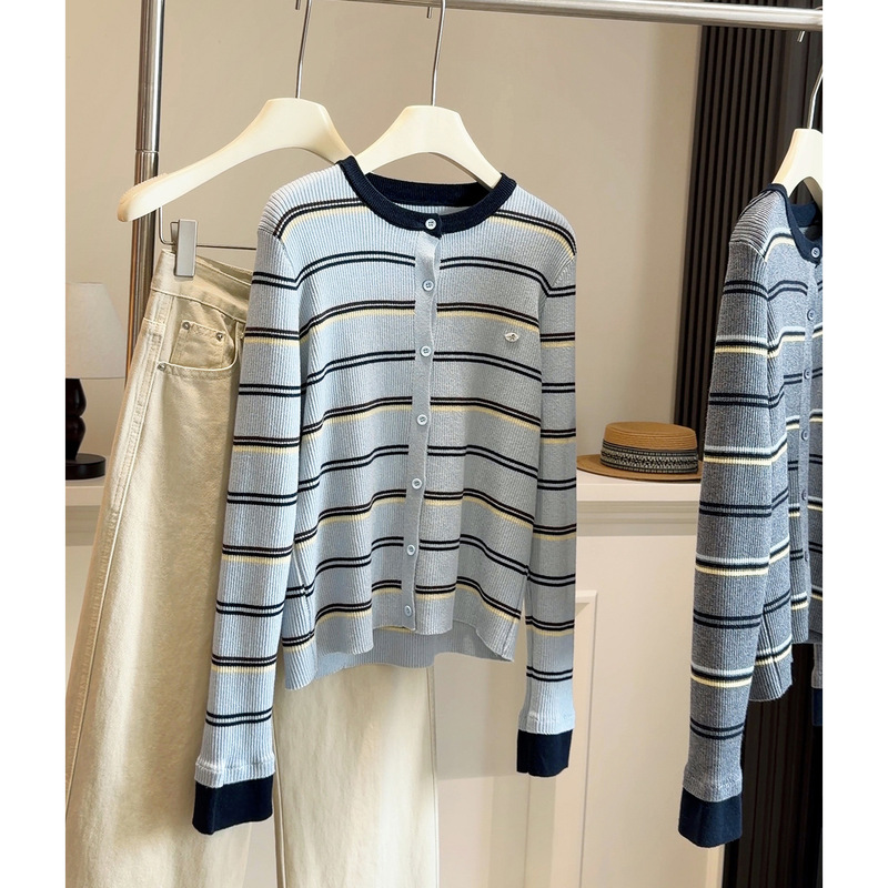 Korean-Style Wool Striped Knit Cardigan for Women, New Spring and Autumn Style, High-End Feel, Loose Fit, Slimming Outerwear Sweater Korean-Style Wool Striped Knit Cardigan for Women, New Spring and Autumn Style, High-End Feel, Loose Fit, Slimming Outerwear Sweater