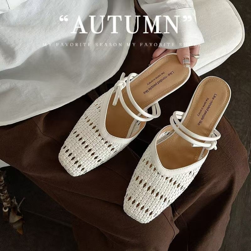 Dép sandal nữ da cừu mũi vuông gót thấp quai chữ V phối màu — màu nâu, Màu cà phê đậm, màu trắng ngà chi tiết 87