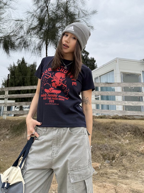 川川也家 原创印花小恶魔正肩修身短袖T恤女夏季新款辣妹上衣日常|undefined
