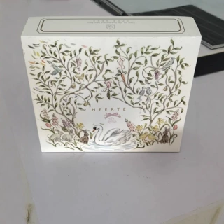 呵儿特婴童用品礼盒30*27尺寸包装盒子卡通印花盒子只有盒子